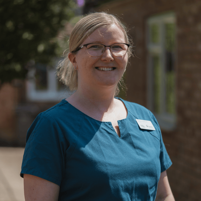 Dr Ashley Hazlehurst